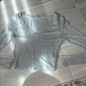 Women's Light Gray V-Neck Ribbed Top